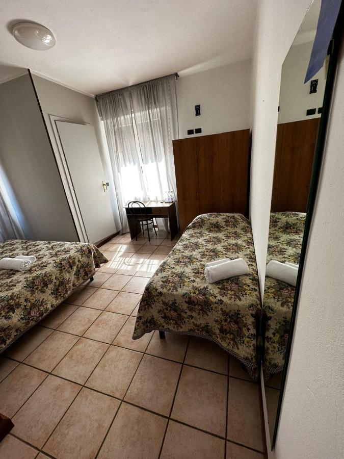 Be Me Hotel Helvetia Tabiano Terme Exterior foto